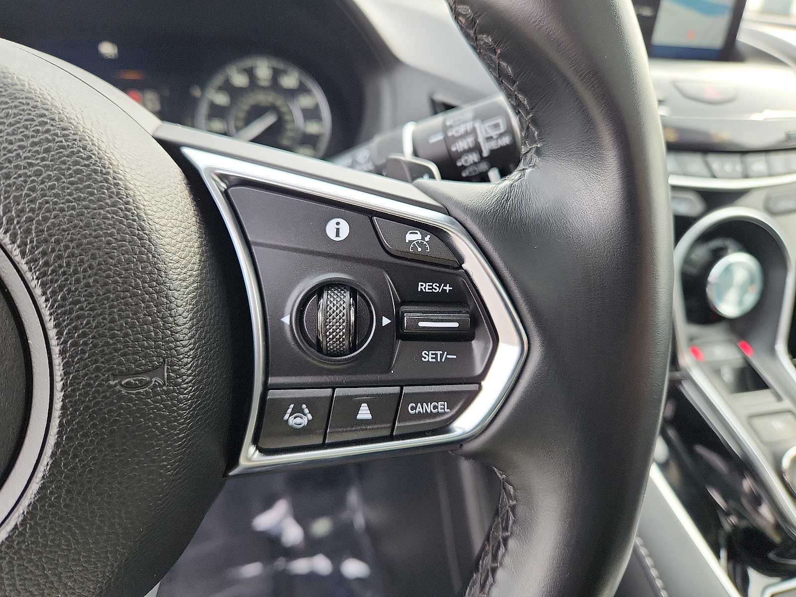 2023 Acura RDX w/Technology Package